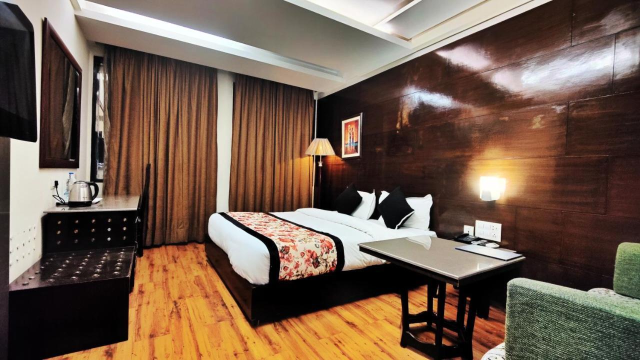 The Regent - Regency Rediscovered 3*